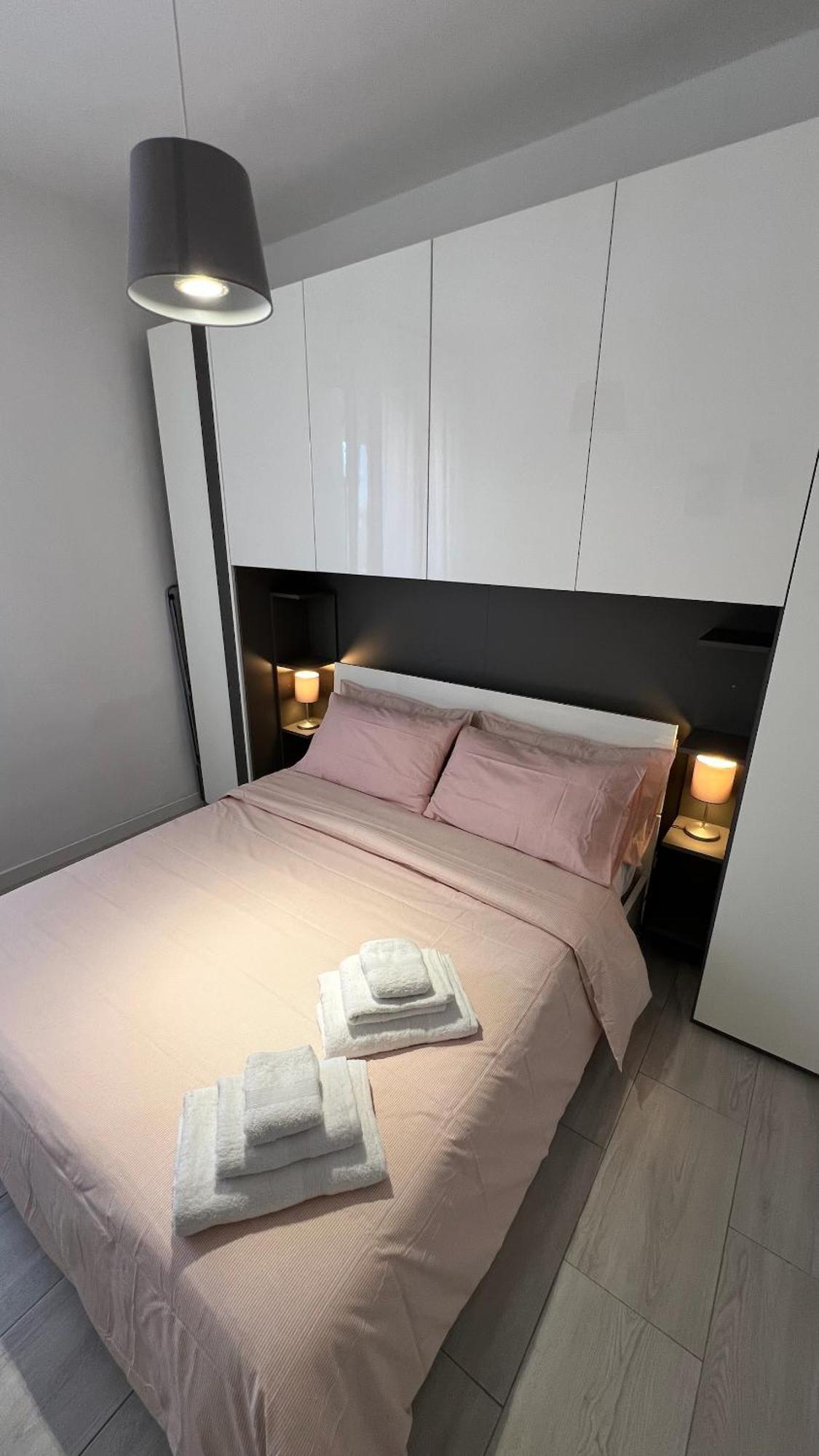 Rafael Milano - 10 Min From Linate Airport, Centrale Fs, Ospedale San Raffaele Apartamento Exterior foto